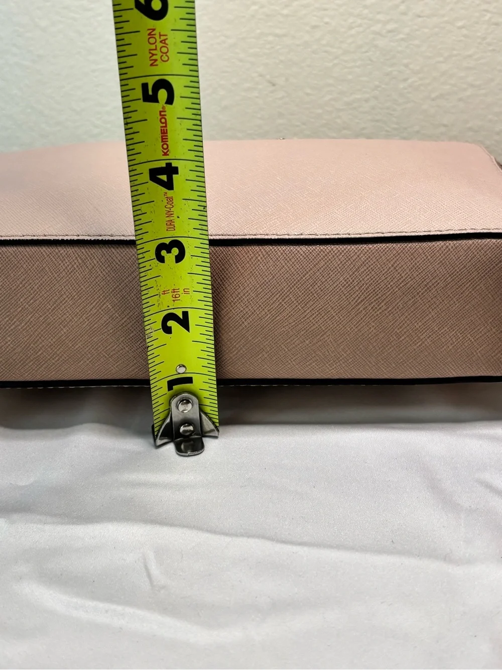 Michael Kors Jet Set Pink Saffiano Leather Crossbody Camera Bag Gold Chain
